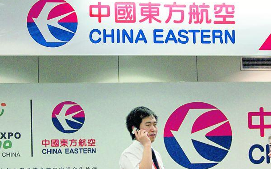 Wiele chińskich państwowych spółek, np. linie China Eastern, poniosło straty na instrumentach związa