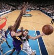 Dirk Nowitzki (z piłką)