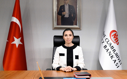 Hafize Gaye Erkan, prezes Banku Centralnego Republiki Turcji, doprowadziła główną stopę procentową z