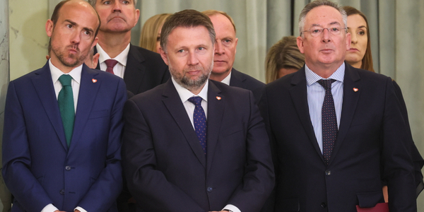 Sondaż: Polacy krytycznie o decyzji Donalda Tuska i wysyłaniu ministrów do PE