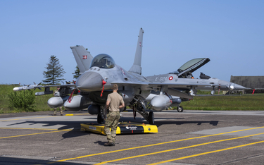 Dania używa 30 myśliwców F-16 (na zdjęciu baza lotnicza w pobliżu Vojens)