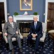 Pence obiecał Wałęsie, że USA będą przewodzić światu