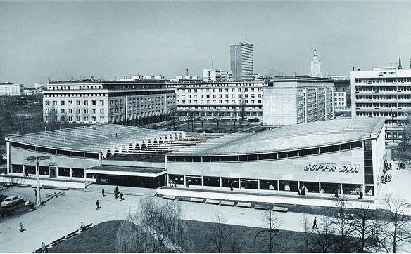 Pawilon przy Puławskiej uznawany był za jedno z najwybitniejszych osiągnięć modernizmu w Polsce