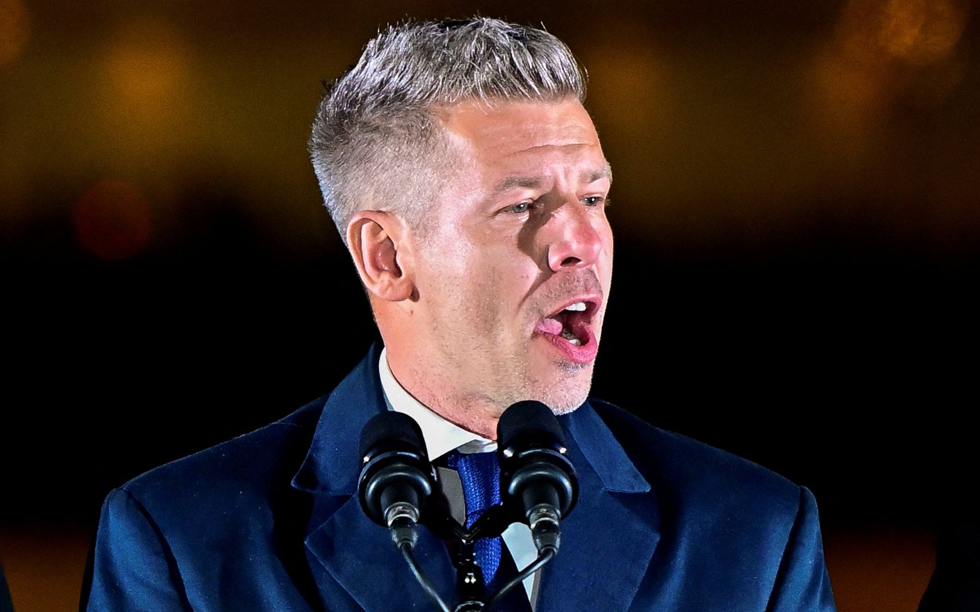 „Dzisiaj Węgry napisały historię”. Péter Magyar ogłasza zwycięstwo i wzywa system do dymisji