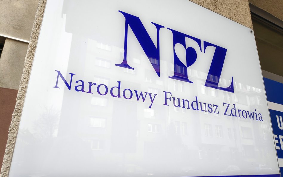 Opłata dodatkowa, żeby odzyskać prawo do świadczeń "na NFZ"
