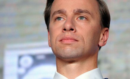 Duży wzrost zaufania do Dudy i Bosaka, Trzaskowski na podium