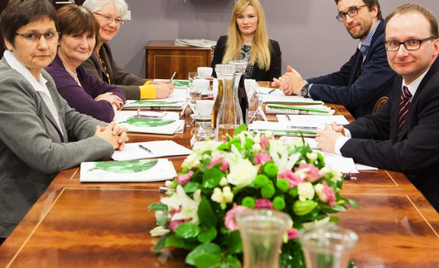 W dyskusji wzięli udział: Barbara Kowalska senior manager Działu Jakości w Carrefour Polska, Maria S