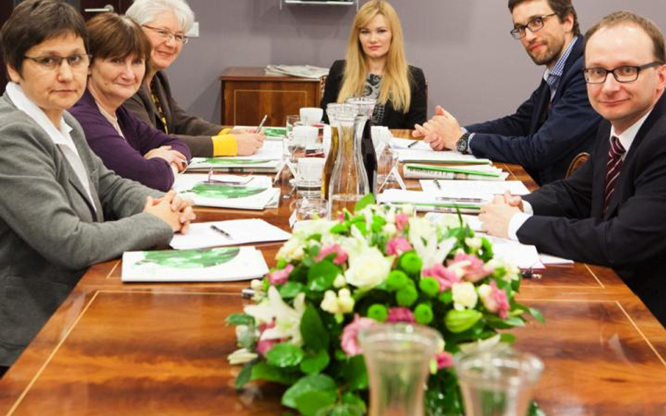 W dyskusji wzięli udział: Barbara Kowalska senior manager Działu Jakości w Carrefour Polska, Maria S