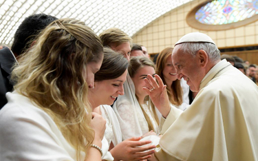 Papież Franciszek do młodych: Weźcie udział w ankiecie