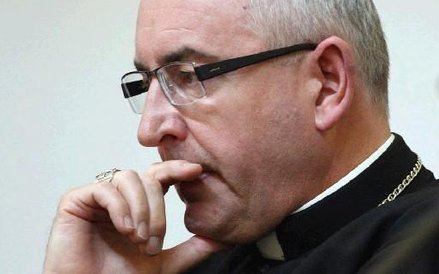 Bp Piotr Jarecki po wypadku został skazany na pół roku więzienia w zawieszeniu na dwa lata. Właś