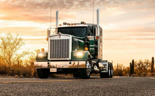 Kenworth W900 Legacy Edition