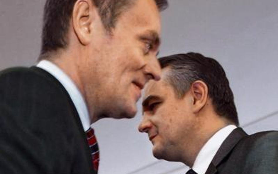 Donald Tusk ratuje koalicję