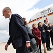 Kanclerz Friedrich Merz na lotnisku w Calgary w Kanadzie w drodze na szczyt przywódców G7
