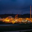 Elektrownia jądrowa Neckarwestheim 2, zarządzana przez EnBW Energie Baden-Wuerttemberg AG, oświetlon
