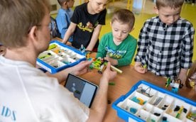 Program „Klasa w Warszawie. Warszawa z klasą” zakłada 50 zł rocznie na każdego ucznia z samorządowej