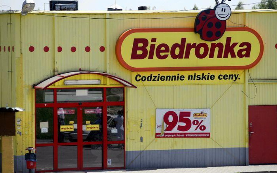 Biedronkę goni Tesco – w 2006 r. dzieliło ich 400 mln przychodów, w 2007 r. dystans wzrósł ponaddwuk