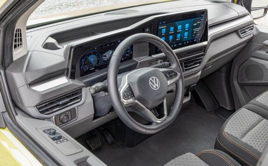 Volkswagen Transporter i Caravelle mają identyczną deskę rozdzielczą