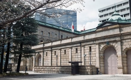 Stopy procentowe najwyżej od 1995 roku. Japonia reaguje na nowe zagrożenie