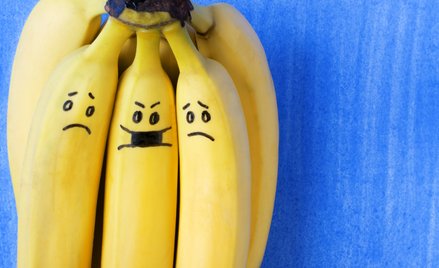 Smutne banany chwytają konsumentów za serca skuteczniej niż te radosne.