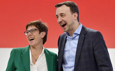 Nowa przewodnicząca CDU Annegret Kramp-Karrenbauer i nowo wybrany sekretarz generalny ugrupowania Pa