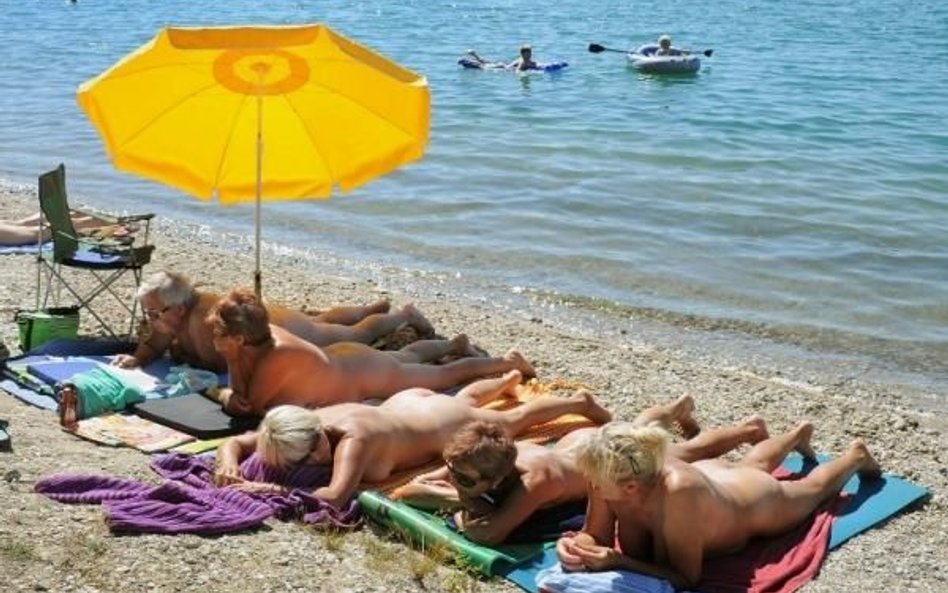 Biuro podróży Pokusa zaprasza spragnionych seksu