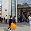 Pokaz Louis Vuitton zakłócony przez aktywistki klimatyczne