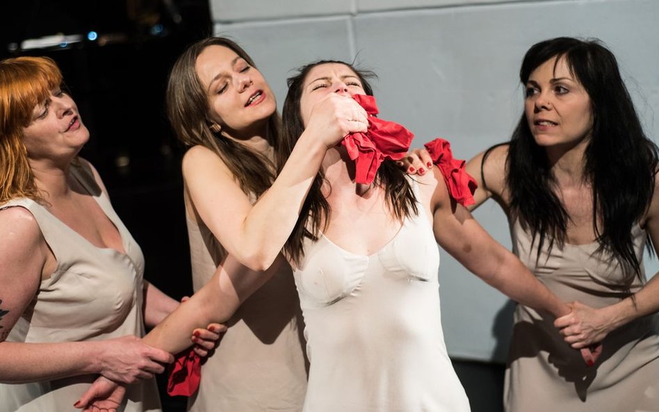 „Krzywicka/Krew” Aliny Moś-Kerger.