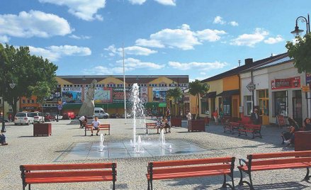 Hrubieszów: Film pornograficzny na ekranie w centrum miasta
