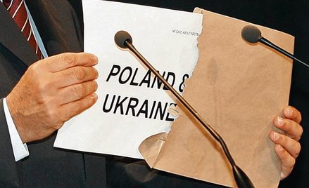 18 kwietnia 2007 r.: Michel Platini ogłasza, że gospodarzami Euro 2012 będą Polska i Ukraina. Były d