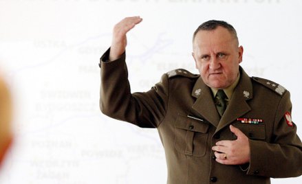 Bogusław Pacek – profesor nauk społecznych, doktor habilitowany nauk wojskowych, generał dywizji Woj