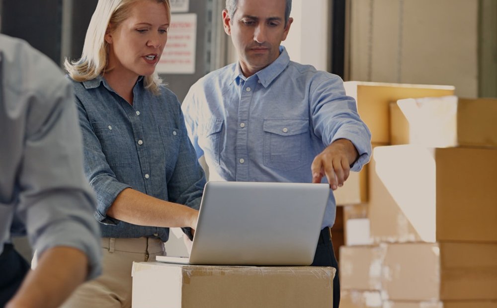 Jak uniknąć kosztownych błędów w wysyłce? 5 problemów, które rozwiążesz ofertami biznesowymi od InPost