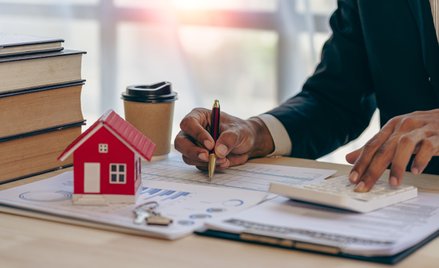 Nadal ubezpieczamy się na potęgę