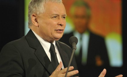Jarosław Kaczyński: Donald Tusk udaje, że spadł z księżyca