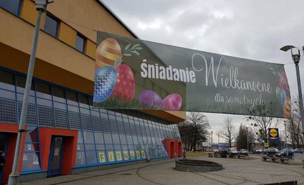 Wielkanocne śniadania dla samotnych i potrzebujących odbędą się dziś w wielu miastach w Polsce.