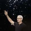 Tim Cook może być zadowolony z wyników firmy, ale na giełdzie jej akcje tracą