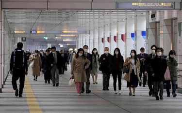 Japonia: Coraz szybciej przybywa zakażonych w Tokio