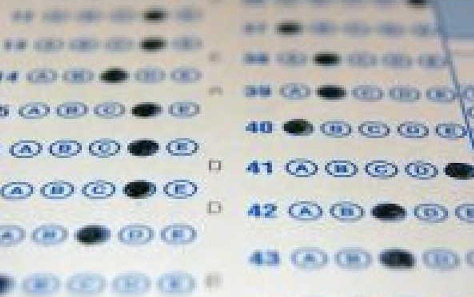 Kto podrobił test na aplikację radcowską