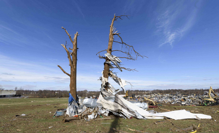 Ogromne tornada spustoszyły Kentucky. Dziesiątki ofiar