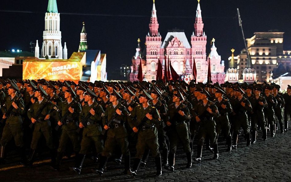 Wojska lądowe trenowały w nocy