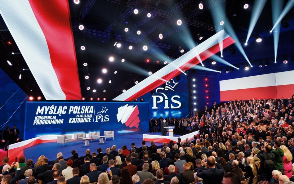 Jarosław Kaczyński podczas wystąpienia w trakcie konwencji programowej Prawa i Sprawiedliwości w Mię