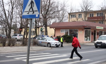 Sto milionów zł na bezpieczne przejścia drogowe i edukację