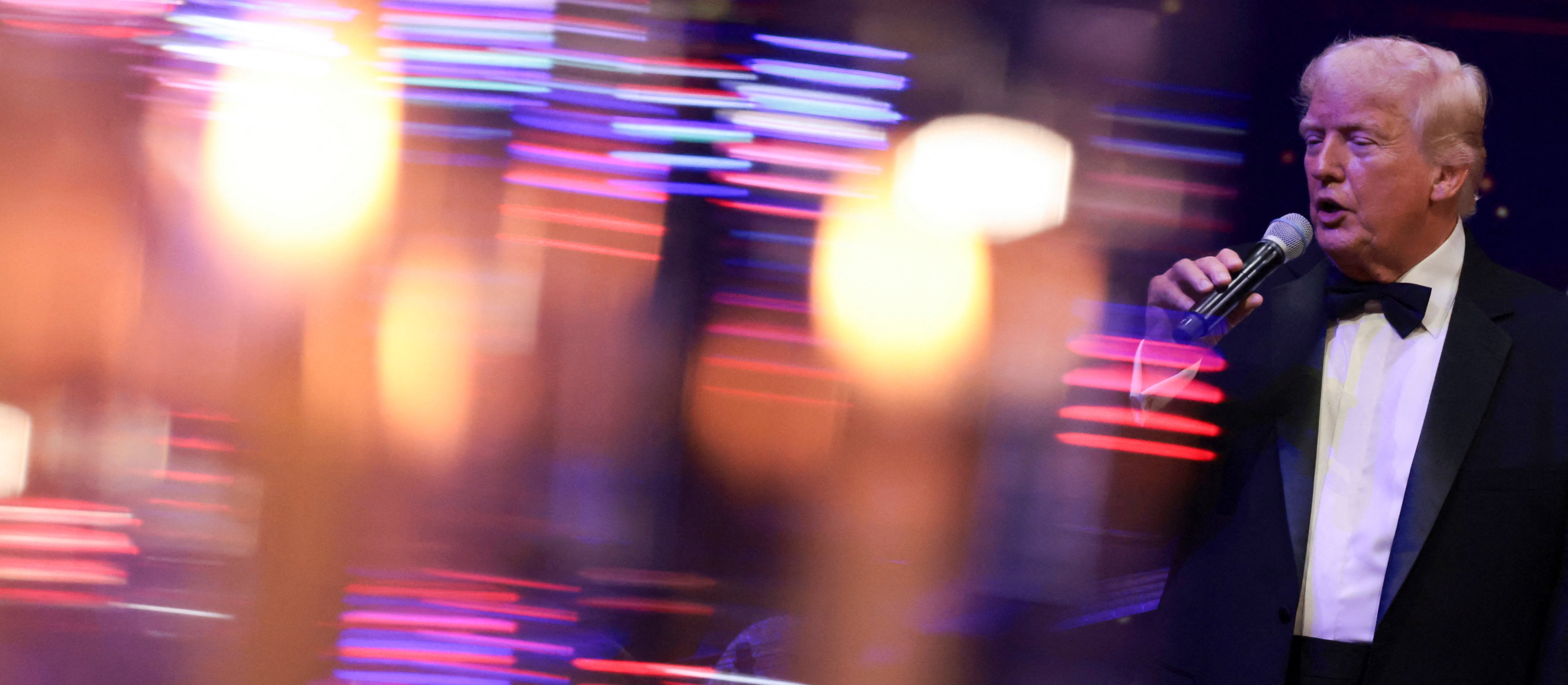 Amerykanów zapytano, jak Donald Trump radzi sobie z obietnicą zakończenia wojny Rosji z Ukrainą. Najnowszy sondaż