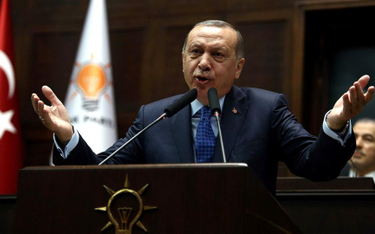 Recep Erdogan – prezydent Turcji, toczący wojnę z ruchem Gülena.
