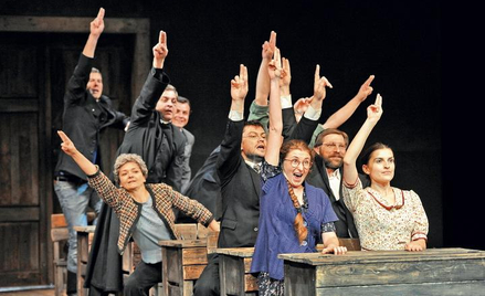 Inscenizacja sztuki Tadeusza Słobodzianka w warszawskim Teatrze na Woli w reżyserii Ondreja Spisaka