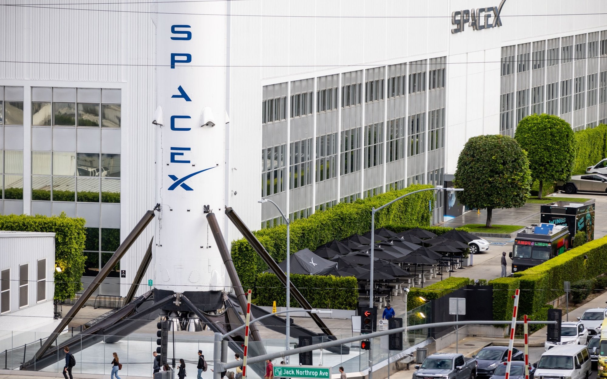 Ogromne pieniądze i wielkie emocje. SpaceX debiutuje na amerykańskiej giełdzie