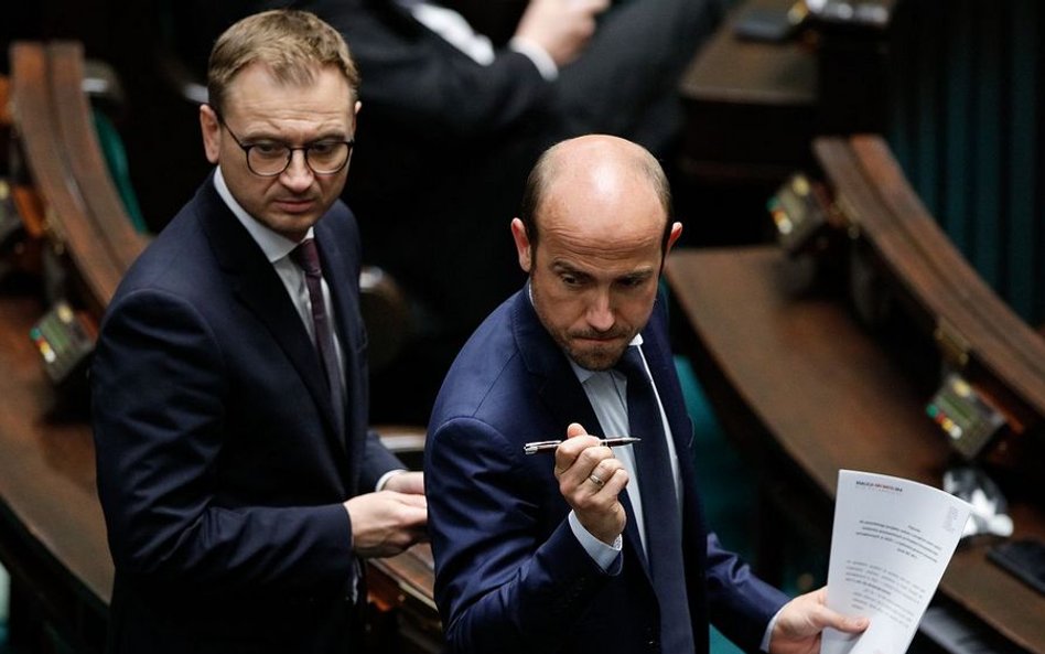 Ireneusz Krzemiński: Topór na opozycję