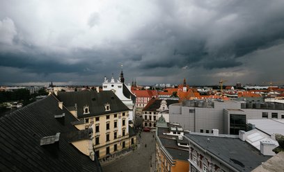 W części kraju możliwe deszcze i burze