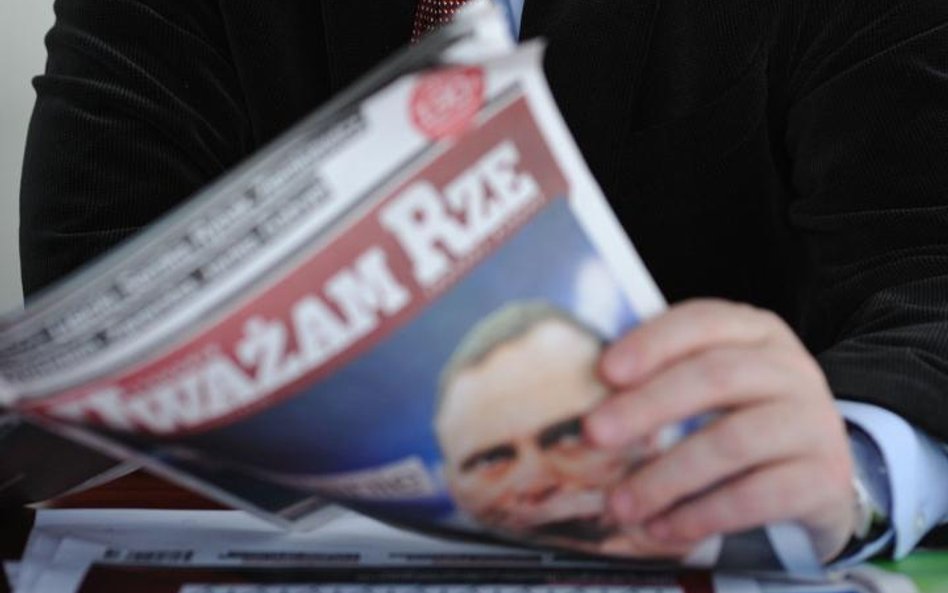Wielki sukces "Uważam Rze"! Wyprzedza "Politykę", "Wprost" i "Newsweek"