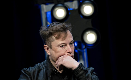 Bitcoin i kurs Tesli nurkują. Elon Musk już nie jest najbogatszy