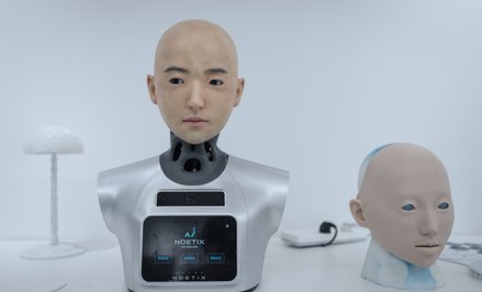 Chiny postawiły na rozwój robotów humanoidalnych. Te coraz bardziej przypominają ludzi w wyglądzie i